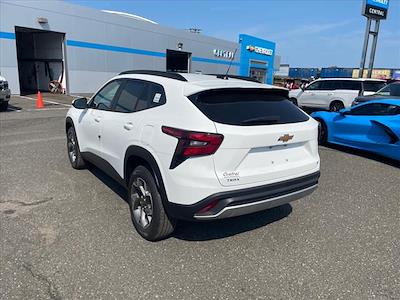 New 2025 Chevrolet Trax LT SUV for sale #5317 - photo 2