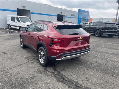 New 2025 Chevrolet Trax LT SUV for sale #SS4688 - photo 2
