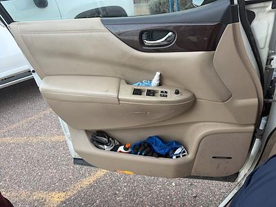 Used 2014 Nissan Quest SL Minivan for sale #260798B - photo 2
