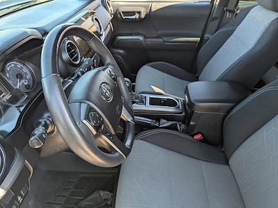 Used 2022 Toyota Tacoma - photo 1