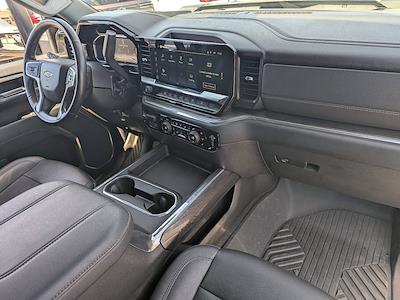 Used 2024 Chevrolet Silverado 2500 - photo 1
