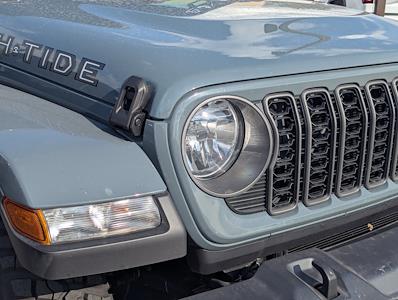 2025 Jeep Gladiator Crew Cab 4x4 Pickup for sale #266664A - photo 2