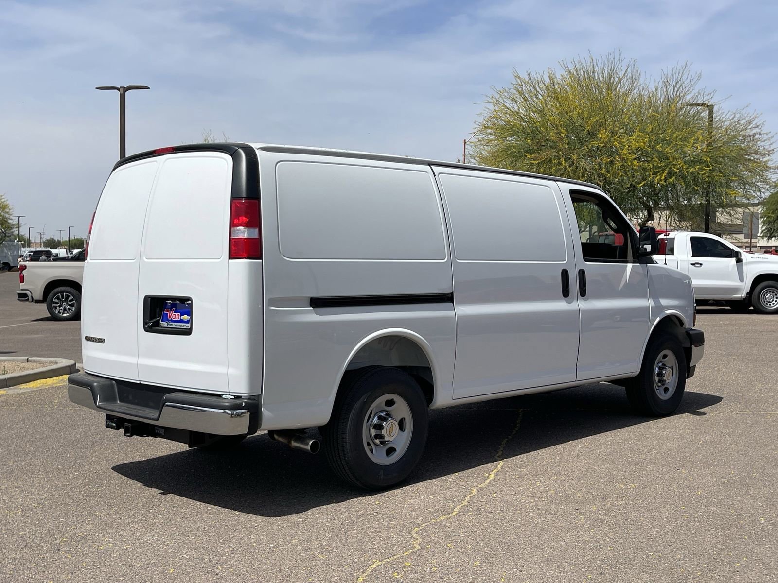 New 2026 Chevrolet Express 2500 - photo 9