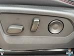 2024 GMC Canyon Crew Cab 4WD Pickup for sale #266016A - photo 32