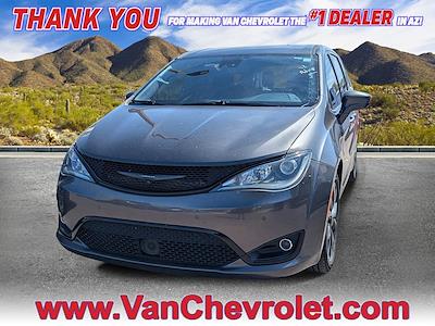 Used 2020 Chrysler Pacifica - photo 1