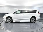 Used 2022 Chrysler Pacifica Pinnacle Minivan for sale #BD16700 - photo 11