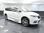 Used 2022 Chrysler Pacifica Pinnacle Minivan for sale #BD16700 - photo 6