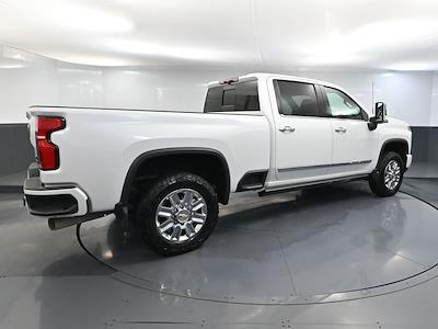 Used 2024 Chevrolet Silverado 2500 - photo 1