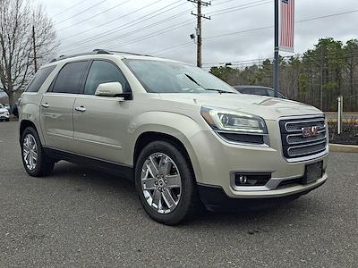 Used 2017 GMC Acadia - photo 1