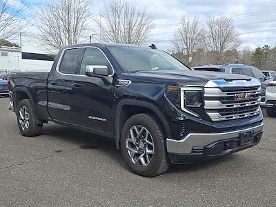 Used 2025 GMC Sierra 1500 - photo 1