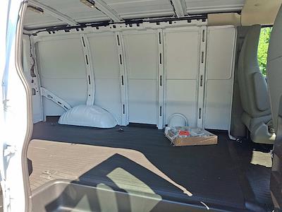New 2025 GMC Savana 2500 Empty Cargo Van for sale #260179 - photo 2