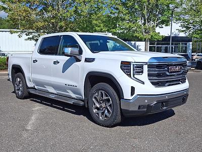 New 2025 GMC Sierra 1500 SLT Crew Cab 4WD Pickup for sale #262657 - photo 1