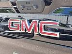 New 2025 GMC Sierra 2500 SLT Crew Cab 4WD Pickup for sale #273235 - photo 18
