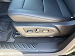 2025 Chevrolet Colorado Crew Cab 4WD Pickup for sale #254467 - photo 8