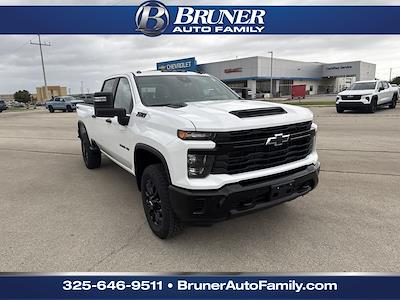 New 2025 Chevrolet Silverado 2500 Custom Crew Cab 4WD Pickup for sale #254472 - photo 1