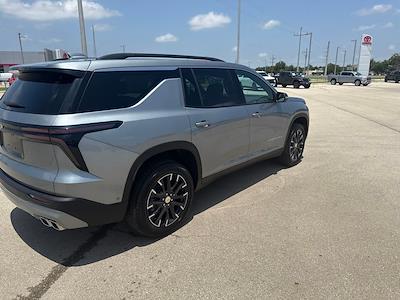2025 Chevrolet Traverse FWD SUV for sale #254521 - photo 2