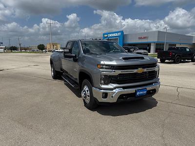 2025 Chevrolet Silverado 3500 Crew Cab 4WD Pickup for sale #254545 - photo 1