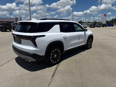 New 2025 Chevrolet Traverse LT SUV for sale #254596 - photo 2