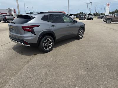 New 2025 Chevrolet Trax LT SUV for sale #254683 - photo 2