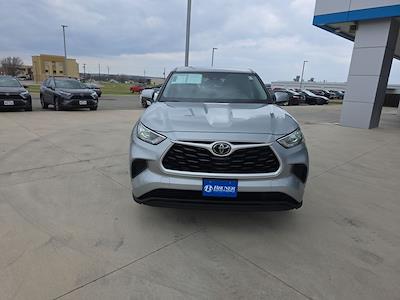 Used 2020 Toyota Highlander - photo 1
