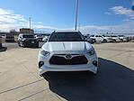 Used 2020 Toyota Highlander XLE for sale #264250A - photo 2