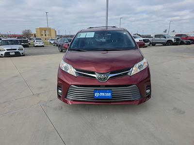 Used 2020 Toyota Sienna - photo 1