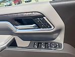 New 2025 GMC Sierra 2500 SLT Crew Cab 4WD Pickup for sale #G254659 - photo 17
