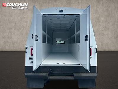 2024 Chevrolet Silverado 6500 Crew Cab DRW 4WD Knapheide Enclosed Service Body for sale #CP37390 - photo 2