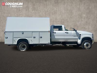 2024 Chevrolet Silverado 5500 Crew Cab DRW 4WD Knapheide Enclosed Service Body for sale #CP37665 - photo 1