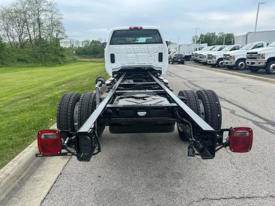 2024 Chevrolet Silverado 6500 Crew Cab DRW 4x4, Cab Chassis for sale #CP37666 - photo 2