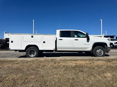 New 2025 Chevrolet Silverado 3500 - photo 1
