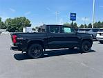 2025 Chevrolet Colorado Crew Cab 4x4 Pickup for sale #P39178A - photo 4