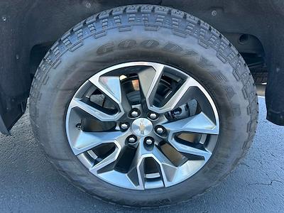 New 2025 Chevrolet Silverado 1500 LT Crew Cab 4WD Pickup for sale #P39469 - photo 2
