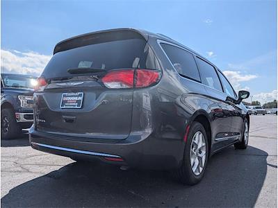 2017 Chrysler Pacifica FWD Minivan for sale #NG11255 - photo 2