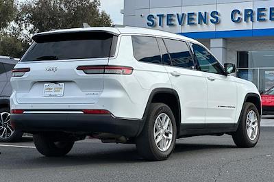 Used 2023 Jeep Grand Cherokee L Laredo SUV for sale #C3995R - photo 2