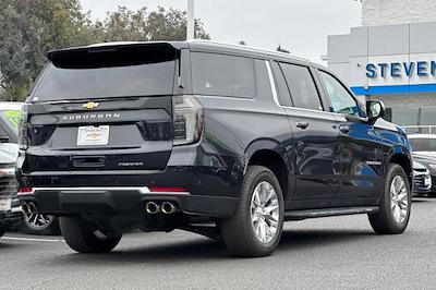 Used 2025 Chevrolet Suburban - photo 1