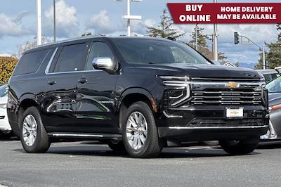 Used 2025 Chevrolet Suburban - photo 1