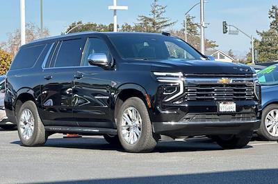 Used 2025 Chevrolet Suburban - photo 1