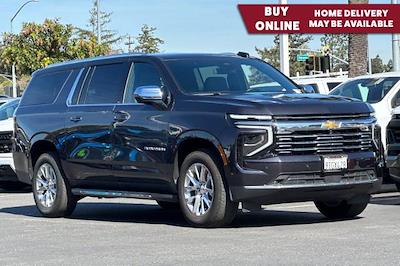 Used 2025 Chevrolet Suburban - photo 1