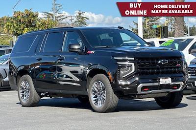Used 2025 Chevrolet Suburban - photo 1
