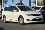 2018 Chrysler Pacifica FWD Minivan for sale #C4687 - photo 2