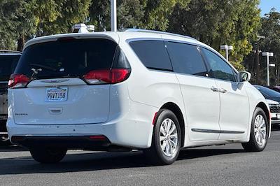 2018 Chrysler Pacifica FWD Minivan for sale #SR236355B - photo 2