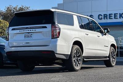 Used 2023 Chevrolet Suburban - photo 1