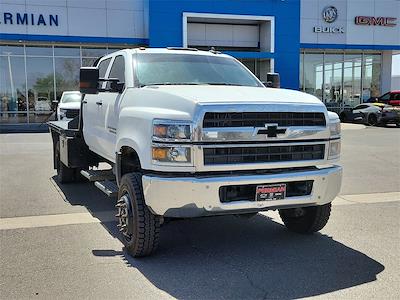 2020 Chevrolet Silverado 5500 Crew Cab DRW 4WD Flatbed Truck for sale #25G177B - photo 1