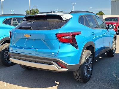 2025 Chevrolet Trax FWD SUV for sale #25T395 - photo 2