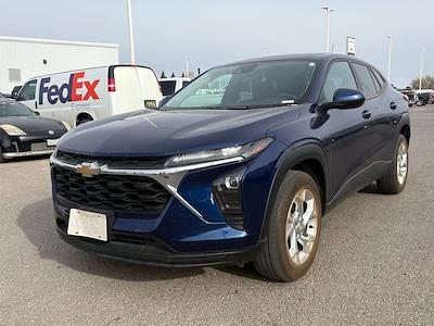 Used 2024 Chevrolet Trax - photo 1