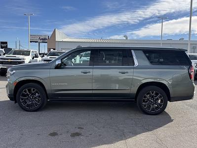 Used 2023 Chevrolet Suburban Premier for sale #26G305A - photo 2