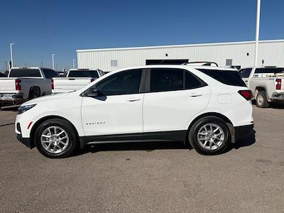 Used 2022 Chevrolet Equinox - photo 1