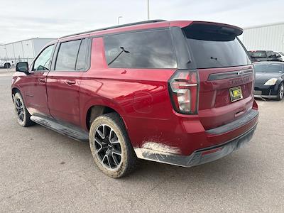 Used 2023 Chevrolet Suburban - photo 1