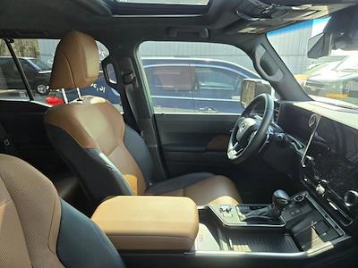 Used 2024 Lexus GX 460 - photo 1